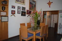 South Pacific Bed & Breakfast Hotels in Clifton Beach