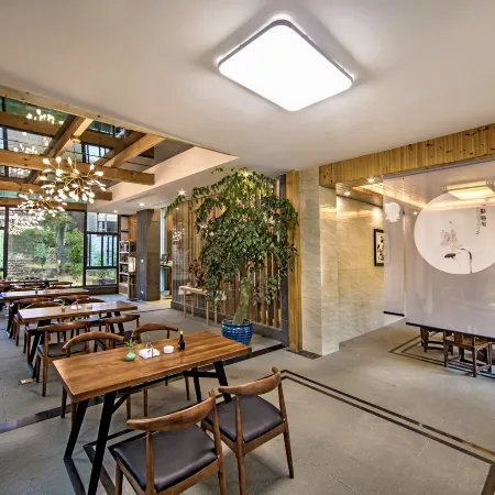 Wuyishan Tianxin Mingyue Tea Mountain Villa Zen Tea Retreat Отели рядом с достопримечательностью «Терминал аэропорта Уйишань»