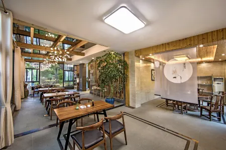 Wuyishan Tianxin Mingyue Tea Mountain Villa Zen Tea Retreat Отели рядом с достопримечательностью «Xiamei Ancient Residence»