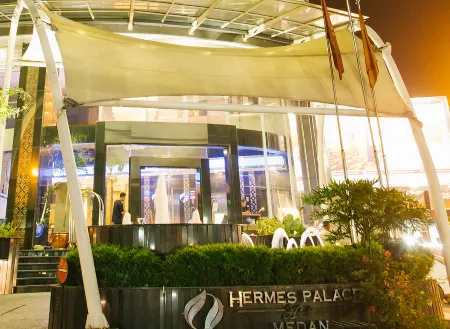 Hermes Palace Hotel Medan