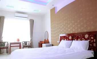 Ngoc Bach Hotel