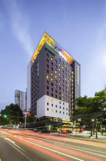 Ibis Styles Ambassador Seoul Gangnam Hotels near HYBE : The Daydream Believers