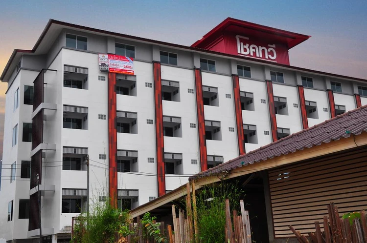 รูปภาพของโชคทวี C Room @ Airport