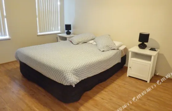 西南巖石海岸- 鄧巴法院2號公寓