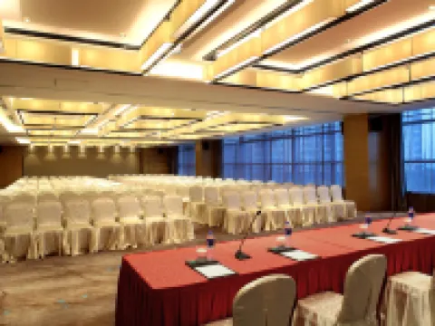 Grand Square Hotel Wuhu Hotels in Wuhu