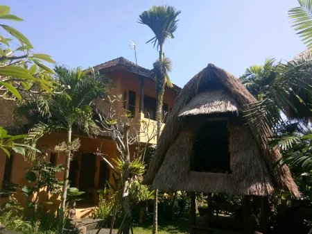 Gusde House and Villa Bali