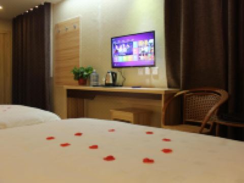 咸阳尚客优连锁酒店机场店 - 高级双床房