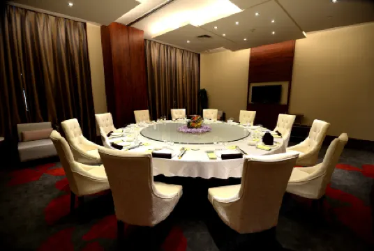 Jining INZONE GARLAND SELECTION Hotel (Nanchi Park Railway Station)