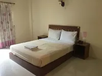 JRD Resort Hotel in zona Phra Narai Ratchaniwet