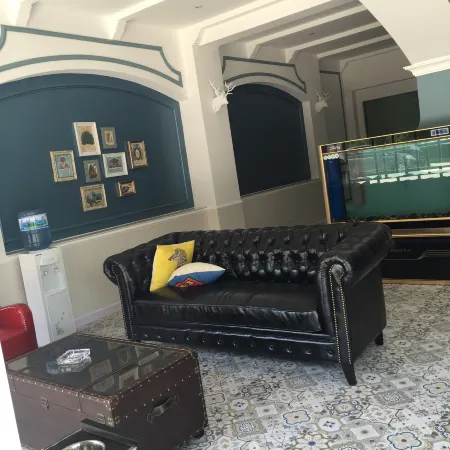 Be Queen Hotel