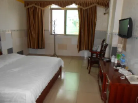 Yuxing Hostel
