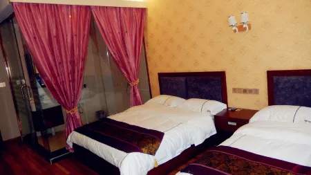 Zangyuan Hotel Отели рядом с достопримечательностью «First bay of the Yangtze River»