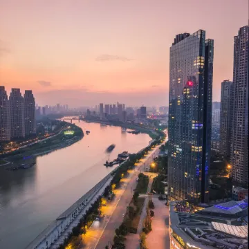 Leisure· River View Loft Suites Hotel (Qiaokou Road Metro Branch, Yuexiu Fortune Center)