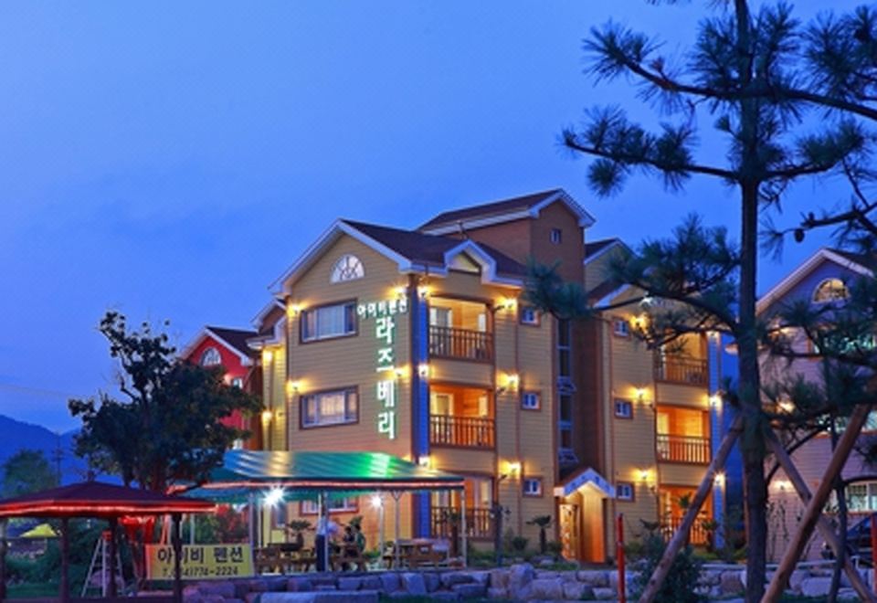 hotel overview picture