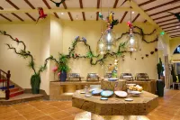 โรงแรมมอนเทอร์เรย์ส (สถานีรถไฟความเร็วสูง เล่อซาน)