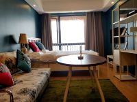 重庆66号江畔套房设计公寓 - 北欧江景大床房