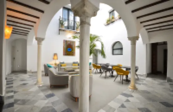 Hotel Legado Alcazar