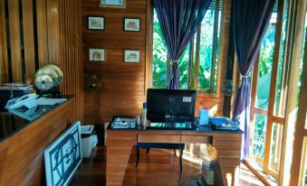 32 Coffee Hill & Resort