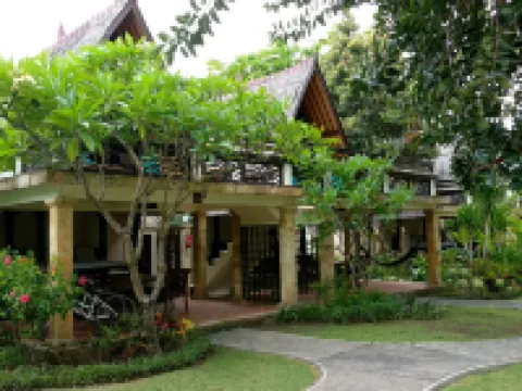 Vila Ombak Hotels near Surf Point Bongkas