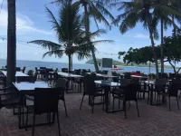 Sandy Beach Resort by Casa Loma - 2-Star