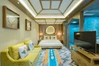 Yishu·designer light luxury vacation B & B Hotels near The Ancient Town of Shuhe-Sifang Street