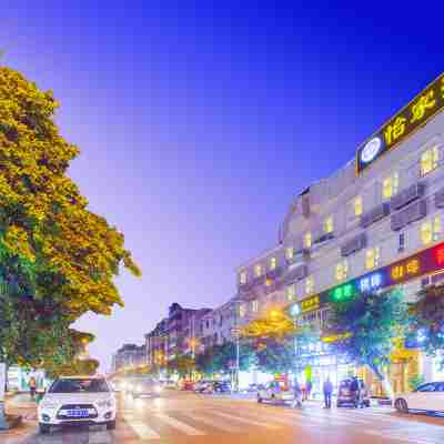 Yijia Hotel (Pengzhou West Street) Hotel Exterior