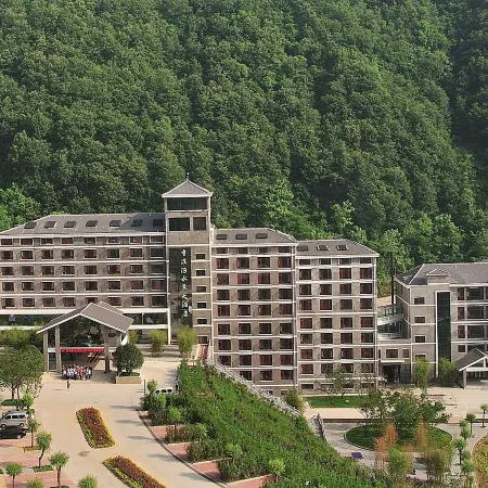Chongdugou Waterscape Hotel
