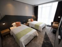 柳州东城雅和酒店 - 高级双床房