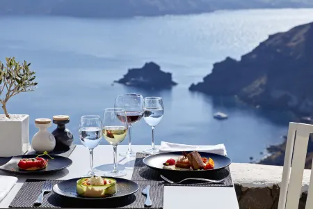 Canaves Oia Suites - Small Luxury Hotels of the World