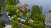 The villa of Thousand Island Lake