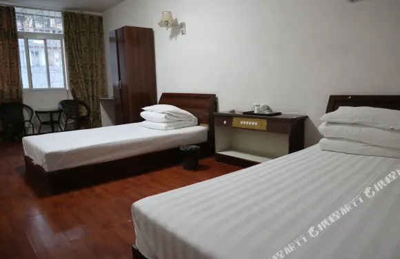 木裏卓嘎商務酒店（雲杉一路分店）