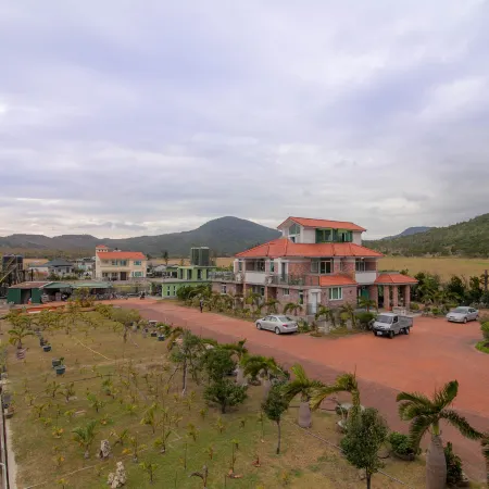 Maya House Hostel