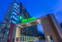 Ibis Styles Bangkok Sukhumvit 50 Отели в г. Бангкок