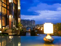 Lotus Hotel Hotele w: Sihui