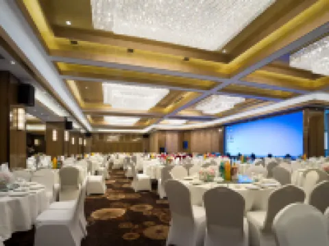 Kunshan Yusong International Hotel (Baimayu Road Subway Station)