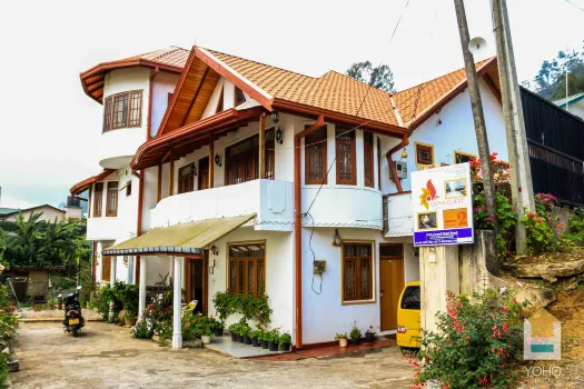 Oviya Guest Hotels near Nuwara Eliya Golf Club