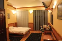 Garni Hotel Zenit Hotels in Петроварадин