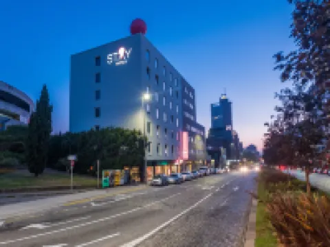 ステイ ホテル ポルト セントロ トリンダーデ ポルトのホテル