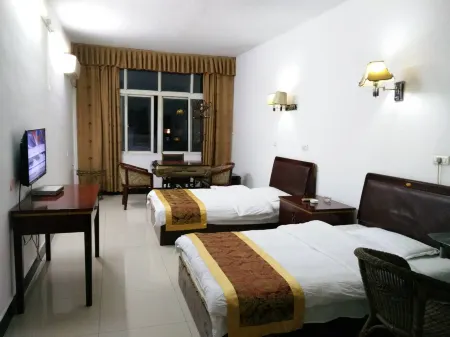 Huangmei Business Hotel Отели рядом со станцией Huangmei Railway Station