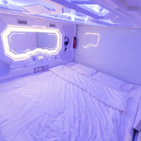 Seaview Capsule Hotel Отели рядом с достопримечательностью «Варисан Сквер»