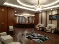 Fufeng Holiday Hotel