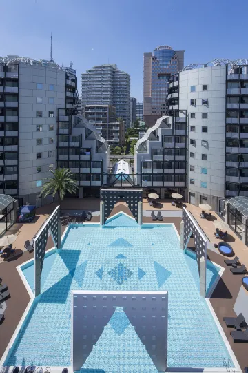 더 레지덴셜 스위트 후쿠오카