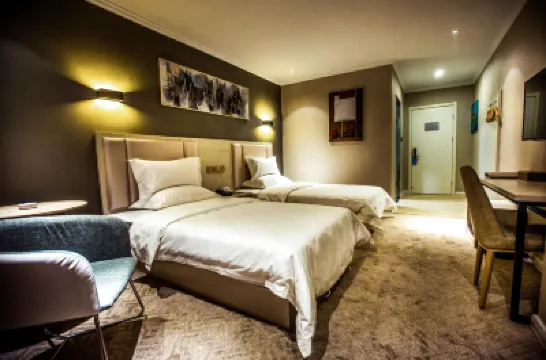 Wanhe Fashion Hotel Hotels near Zhongyuan Institute of Technology