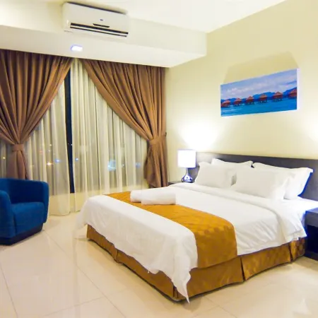 Sky Hotel Отели рядом с достопримечательностью «Торговый центр Oceanus Waterfront Mall»