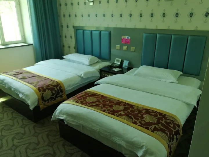 โรงแรมเจียดึงเสวียน ปู่จิน (ถนนเซินหู)