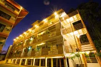Baankhun Chiang Mai Hotel Hotels in Tha Sala