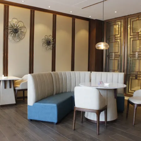 Huayang International Hotel