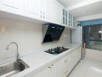 蓝海椰风海景公寓(三亚大东海旅游区店) - 舒适二室一厅套房