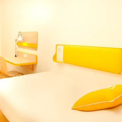 Bloomrooms @ Link Road Hotels near Moolchand Medcity
