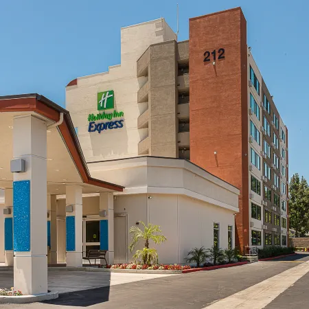 Holiday Inn Express FULLERTON - ANAHEIM by IHG